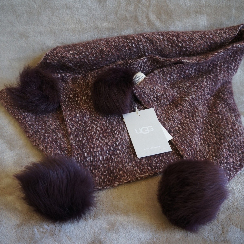 UGG QUATRO POM POM CASHMERE SCARF, 10" x 68" LONG - Picture 4 of 8